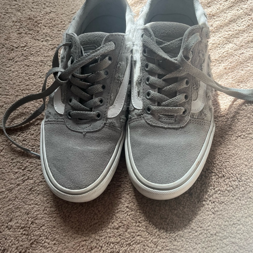 Vans Women’s Gray Sneakers